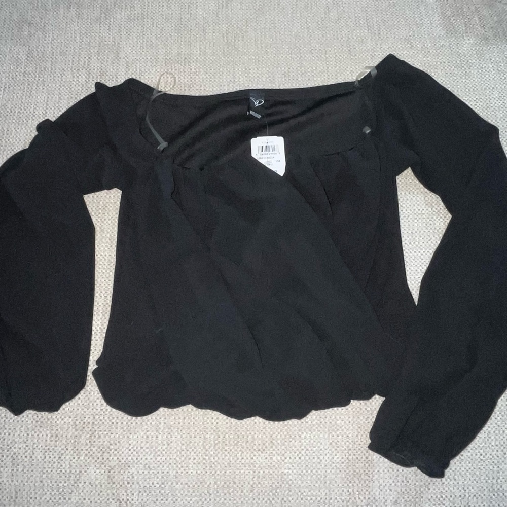 Windsor Black Top